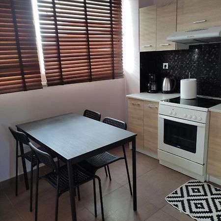 Double M Comfy Flat Apartment Markópoulon Екстериор снимка
