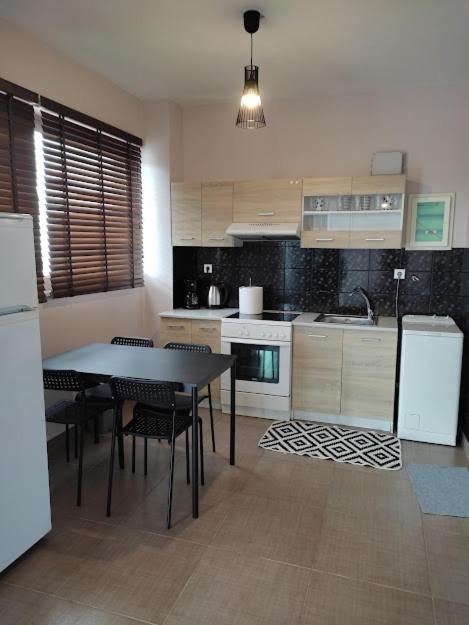 Double M Comfy Flat Apartment Markópoulon Екстериор снимка